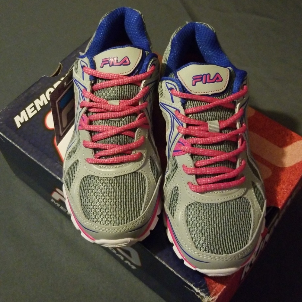Fila Coolmax memory foam "retribution" WOMEN'S 6